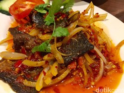 Begini Sajian di Resto London Milik Bos First Travel dan Pilihan Makan Siang Orang Kantoran di Dunia