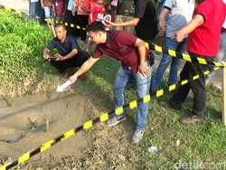 Polisi Gelar Olah TKP Semburan Lumpur di Kebumen