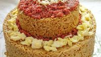 Mau Ulang Tahun? Pesan Saja Cake dari Mie Instan yang Murah dan Enak Ini