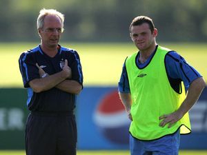 Andai Masih Jadi Manajer Inggris, Eriksson Akan Bujuk Rooney Tunda Pensiun