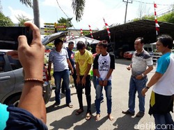 Polisi Bekuk Pelaku Perusakan Taksi Online di Palembang