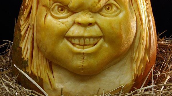 Buah Labu Jadi Keren Dibentuk Boneka Chucky hingga Kim Kardashian