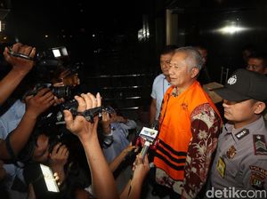 Bantah Keterlibatan Menteri, Dirjen Hubla: Pak Menteri Orang Baik Bantah Keterlibatan Menteri, Dirjen Hubla: Pak Menteri Orang Baik
