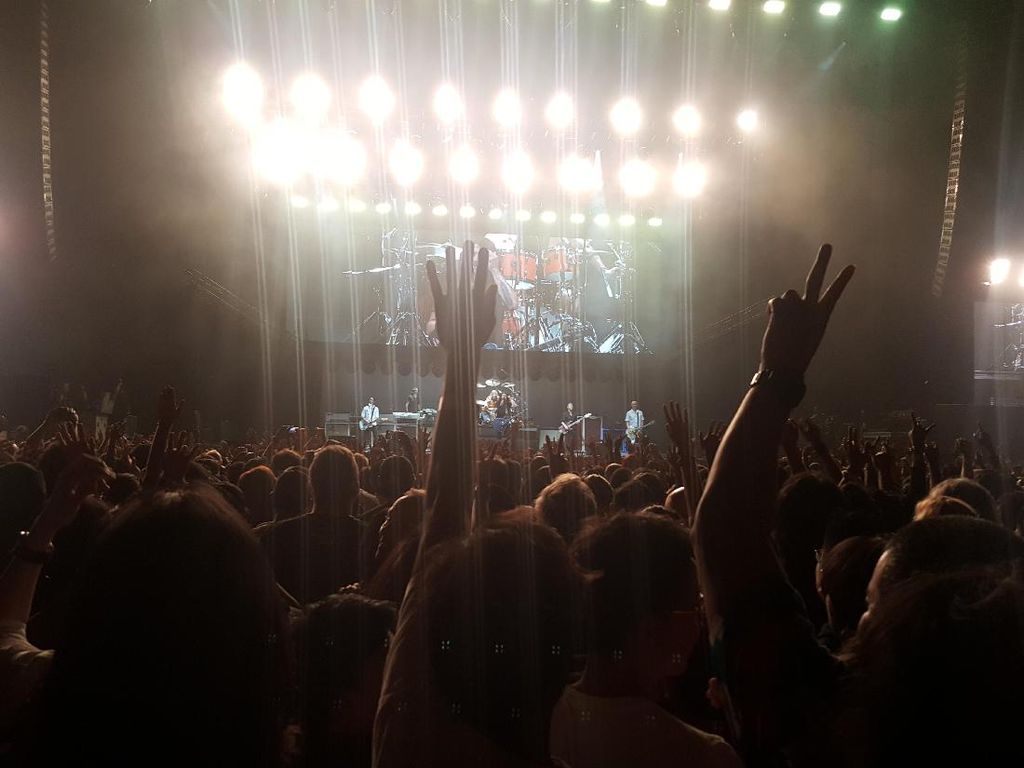 Viral! Chad Smith RHCP Jadi Drummer Foo Fighters Viral! Chad Smith RHCP Jadi Drummer Foo Fighters