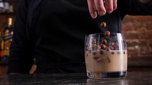 Sereal Diracik Menjadi Cereal Cocktail, Kayak Apa Rasanya Ya?