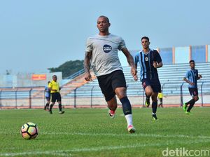 Deal! Ivan Carlos Kembali ke Persela Lamongan