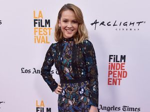 Pengorbanan Talitha Bateman Perankan Janice di Annabelle: Creation Pengorbanan Talitha Bateman Perankan Janice di Annabelle: Creation