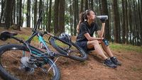 6 Artis Cantik yang Hobi Keringetan Gowes Sepeda, Patut Ditiru Nih!
