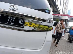 Kasus First Travel, Vellfire hingga Rumah Mewah di Sentul City Jatuh ke Umar