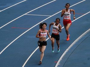 Triyaningsih Dapat Perunggu dari Lari 5.000 Meter Triyaningsih Dapat Perunggu dari Lari 5.000 Meter