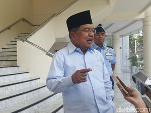 Sindikat Saracen Dibongkar, JK: Hoax Bisa Bikin 2 Negara Perang Sindikat Saracen Dibongkar, JK: Hoax Bisa Bikin 2 Negara Perang