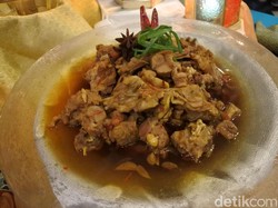 Ini Gecok Kambing Legendaris Asal Semarang yang Pakai 25 Jenis Rempah