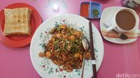Foto: Kopi Legit, Mie Unik dan Roti Renyah di Pekanbaru