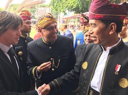 Si Bule Ganteng Becak Amsterdam, Rupanya Pernah Ketemu Jokowi