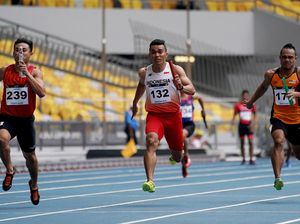 Tim Lari Estafet 4x100 Putra Raih Perak dan Pecah Rekornas di Bukit Jalil Tim Lari Estafet 4x100 Putra Raih Perak dan Pecah Rekornas di Bukit Jalil