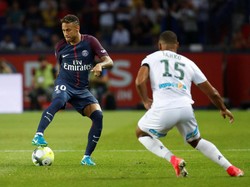 Di lini depan, PSG tetap mengandalkan trio Neymar, Edinson Cavani, dan Angel Di Maria. Foto: Gonzalo Fuentes/Reuters