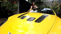Foto: Ketika Aston Martin Pamer Kemolekan