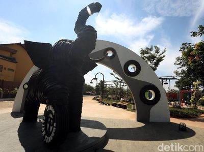 Fasilitas Taman di Kota Tangerang Dibangun Dari Ban Bekas