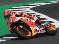 Kalahkan Rossi, Marquez Rebut Pole di Silverstone
