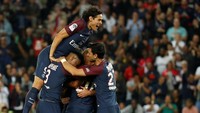 Thiago Motta memperbesar keunggulan PSG menjadi 2-0 lewat golnya pada menit ke-51. Foto: Gonzalo Fuentes/Reuters