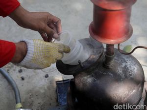 Foto: Mengubah Sampah Plastik Jadi BBM