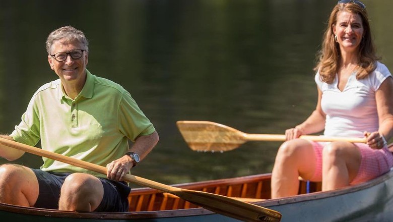 Foto: Bill Gates dan istrinya dikala liburan (Instagram/@melindafrenchgates) Foto: Bill Gates dan istrinya dikala liburan (Instagram/@melindafrenchgates)