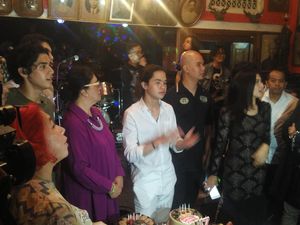 Meriah! Pesta Ulang Tahun ke-17 Dul dengan Alunan Musik