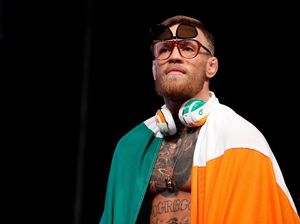 Beri Kode, Pacman Bakal Hadapi McGregor Tahun Depan?