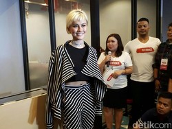 Agnez Mo Perkenalkan REDBOX, Restoran Manado Miliknya