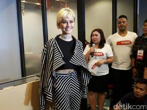 Agnez Mo Perkenalkan REDBOX, Restoran Manado Miliknya Agnez Mo Perkenalkan REDBOX, Restoran Manado Miliknya