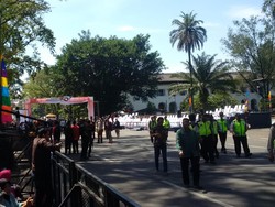 Warga Mulai Berdatangan ke Lokasi Karnaval Kemerdekaan di Bandung