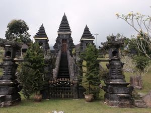 Foto: Perayaan Dewi Sarasvati di Bogor