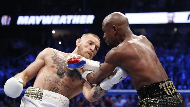 Mayweather sudah pensiun pada 2015 namun kemudian kembali naik ring pada 2017 menghadapi Conor McGregor.