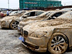 Waduh! Parkir Mobil Kotor di Dubai Kena Denda Rp 2 Juta