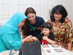 Gemesin Banget! Arsy Asyik Main Bersama Aurel