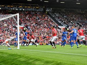 MU Kalahkan Leicester 2-0