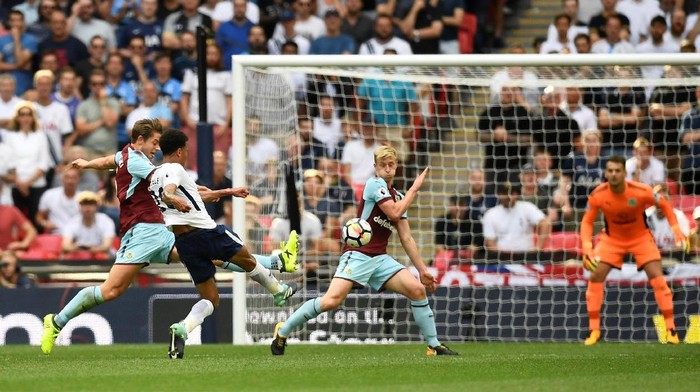 Tottenham Buntu di Babak Pertama