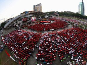 Meriahnya Pelantikan 10 Ribu Pengurus RT/RW di Makassar