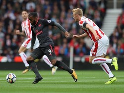 Ketika Warna Sepatu Lacazette Dipermasalahkan Fans Arsenal