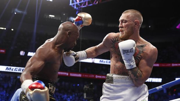 Conor McGregor kalah TKO dari Floyd Mayweather Jr.