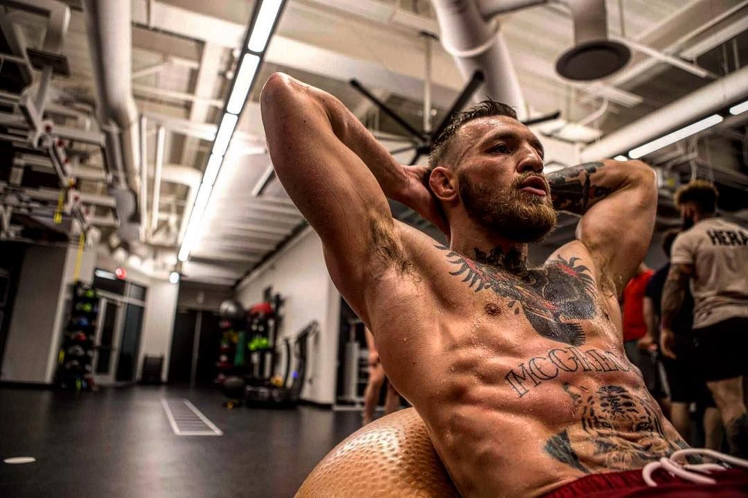 Conor McGregor latihan