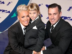 Cara Penyanyi Pink Atasi Masalah Penurunan Gairah Seks