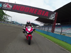 AHM Ajak Pemenang Kompetisi Jajal Motor Versi Jalanan Marc Marquez