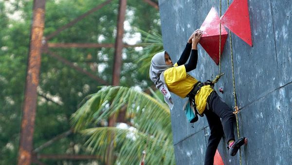 Mencari Atlet Panjat Tebing Potensial