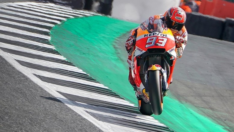 Kegagalan Mesin Pertama Honda dalam 10 Tahun, Perdana untuk Marquez Kegagalan Mesin Pertama Honda dalam 10 Tahun, Perdana untuk Marquez