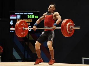 Tunjukkan Progres, Surahmat Dipuji Pelatih Kepala Angkat Besi