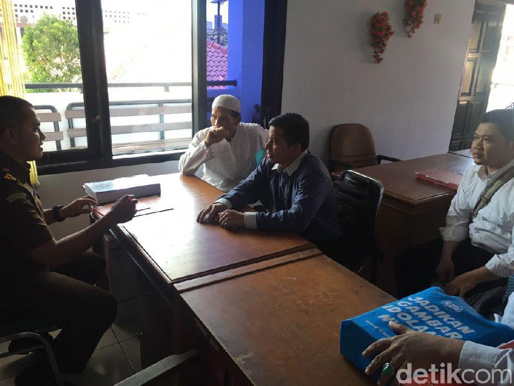 Hidayat Pelapor Kaesang Terancam 8 Tahun Bui Hidayat Pelapor Kaesang Terancam 8 Tahun Bui