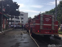Petugas Pastikan Tak Ada Minyak Tanah di Kebakaran Kemendes