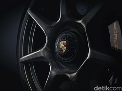 Begini Cara Porsche Merajut Peleknya