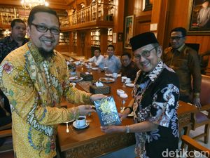 Sowan ke BJ Habibie, GMPG dapat Wejangan Jaga Citra Golkar